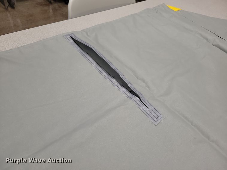 image for item LC9487 (17) ballot cart tarps