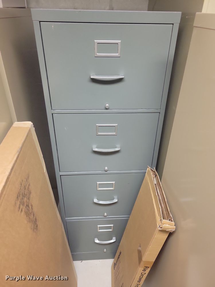 image for item LC9497 (5) file cabinets