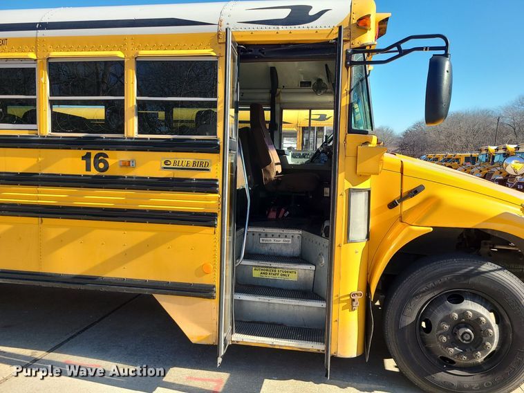 image for item LJ9456 2005 Blue Bird Vision  school bus