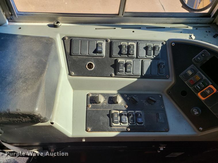 image for item LJ9456 2005 Blue Bird Vision  school bus