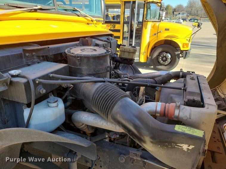 image for item LJ9456 2005 Blue Bird Vision  school bus