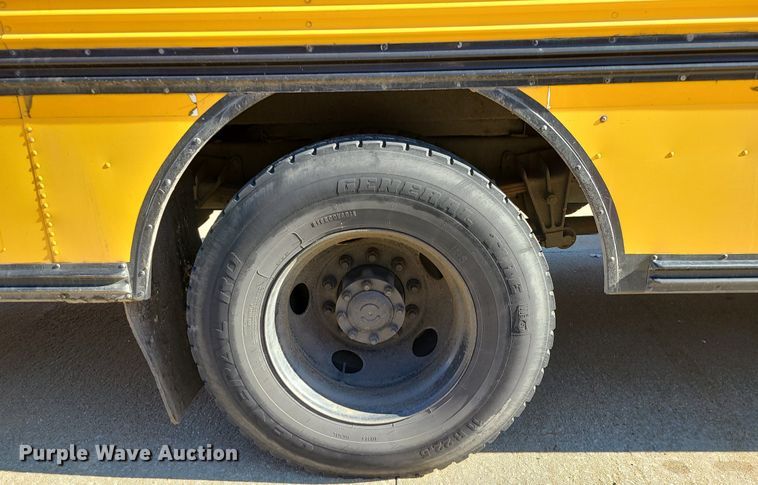 image for item LJ9456 2005 Blue Bird Vision  school bus