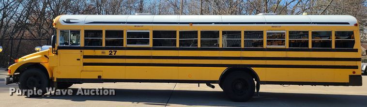 image for item LJ9457 2005 Blue Bird Vision  school bus