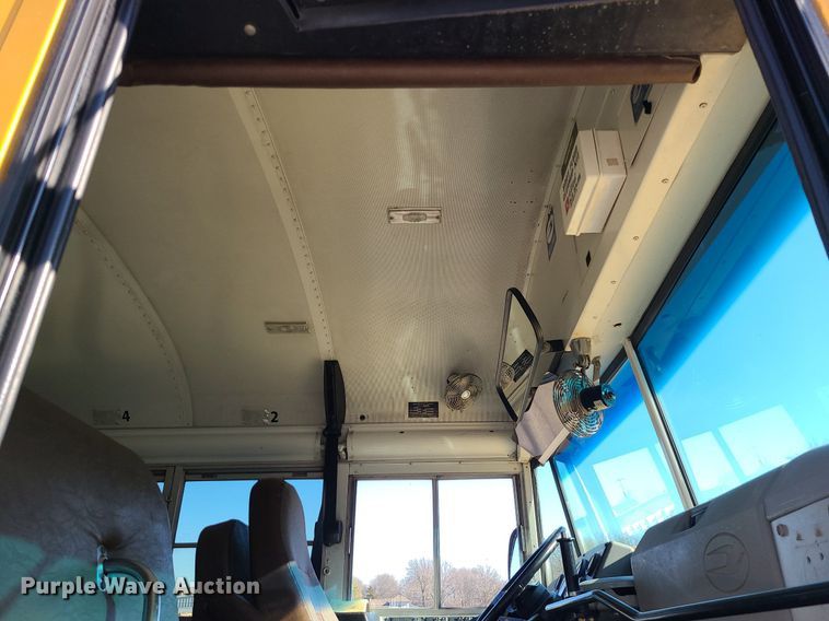 image for item LJ9457 2005 Blue Bird Vision  school bus