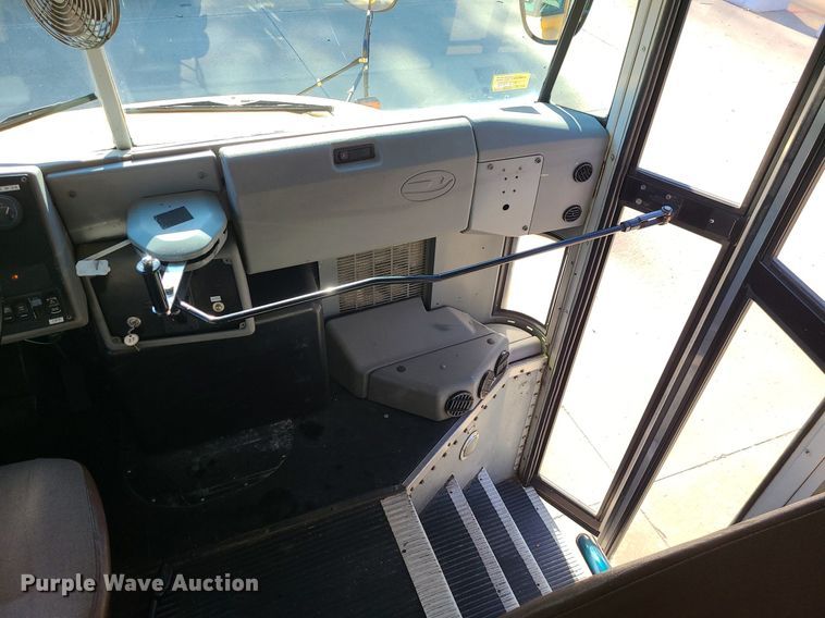 image for item LJ9457 2005 Blue Bird Vision  school bus