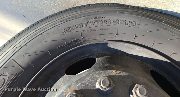 image for item LJ9457 2005 Blue Bird Vision  school bus