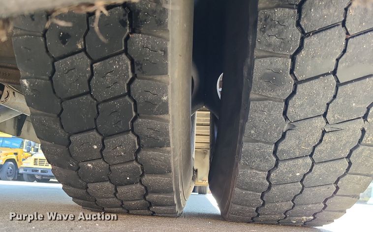 image for item LJ9457 2005 Blue Bird Vision  school bus