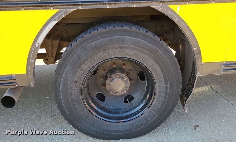 image for item LJ9457 2005 Blue Bird Vision  school bus