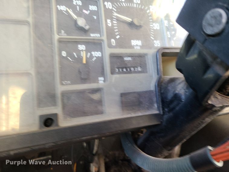 image for item LJ9458 2004 Blue Bird  school bus