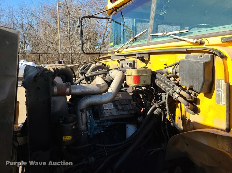 image for item LJ9458 2004 Blue Bird  school bus