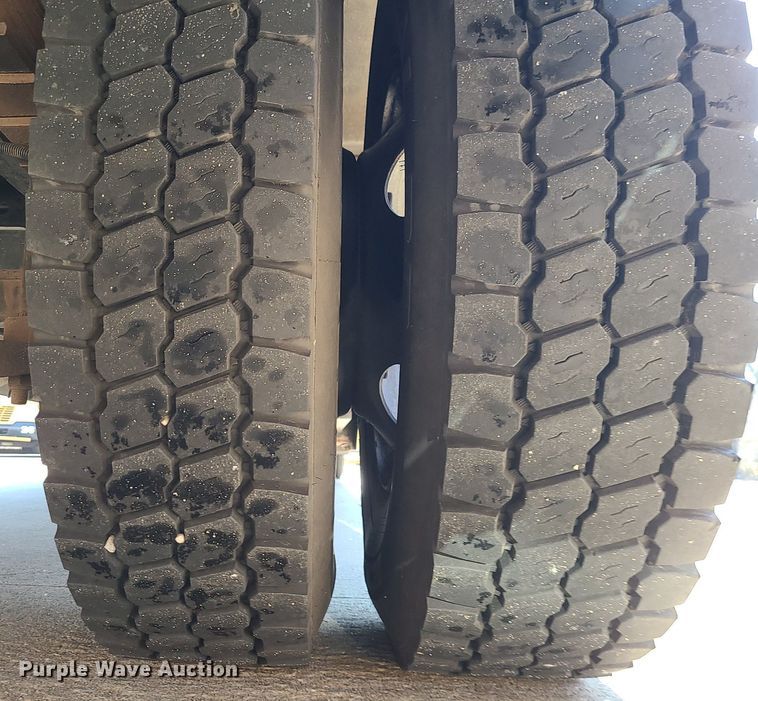 image for item LJ9458 2004 Blue Bird  school bus