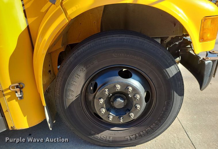 image for item LJ9458 2004 Blue Bird  school bus