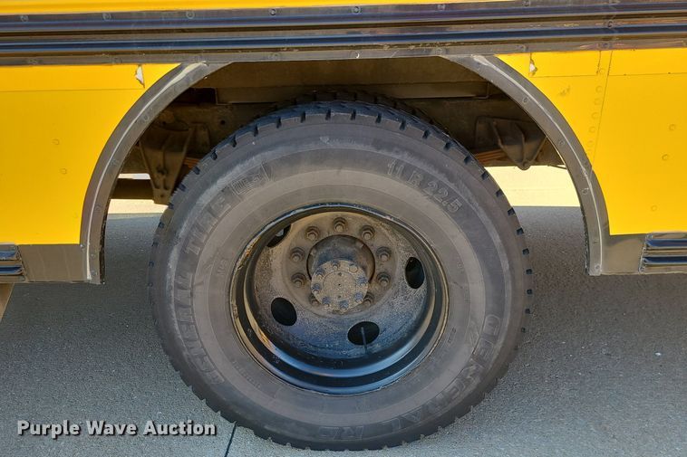 image for item LJ9458 2004 Blue Bird  school bus