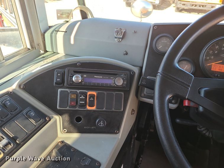 image for item LJ9459 2006 Blue Bird Vision  school bus