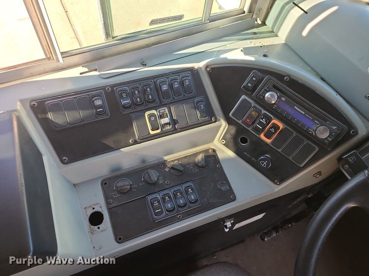 image for item LJ9459 2006 Blue Bird Vision  school bus