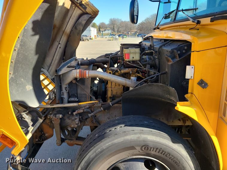 image for item LJ9459 2006 Blue Bird Vision  school bus