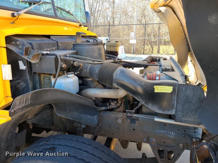 image for item LJ9459 2006 Blue Bird Vision  school bus