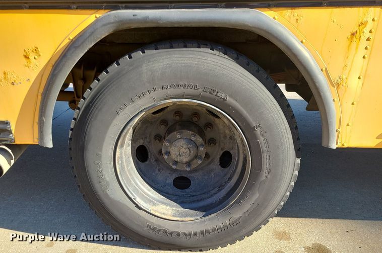 image for item LJ9459 2006 Blue Bird Vision  school bus