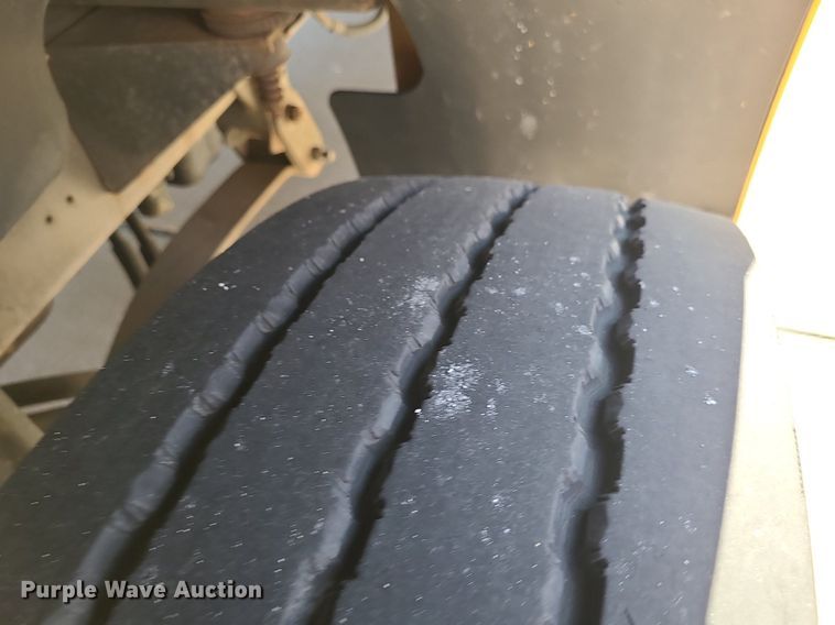 image for item LJ9459 2006 Blue Bird Vision  school bus