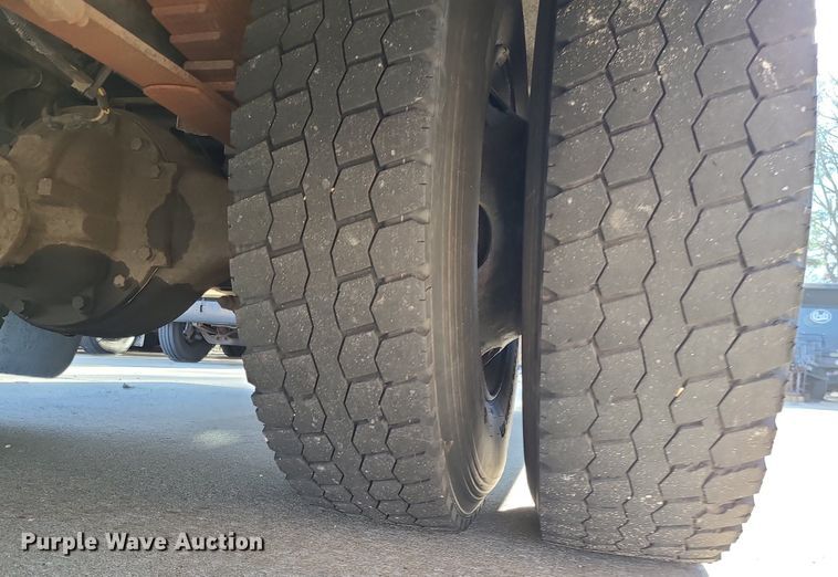 image for item LJ9459 2006 Blue Bird Vision  school bus