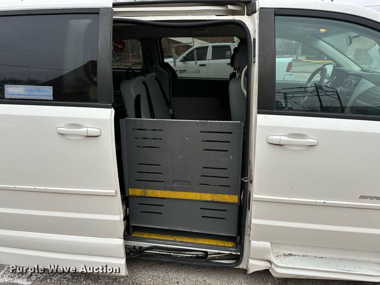 image for item LK9710 2010 Dodge  Grand Caravan  handicap accessible van