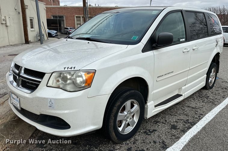 image for item LK9711 2011 Dodge Grand Caravan  handicap accessible van