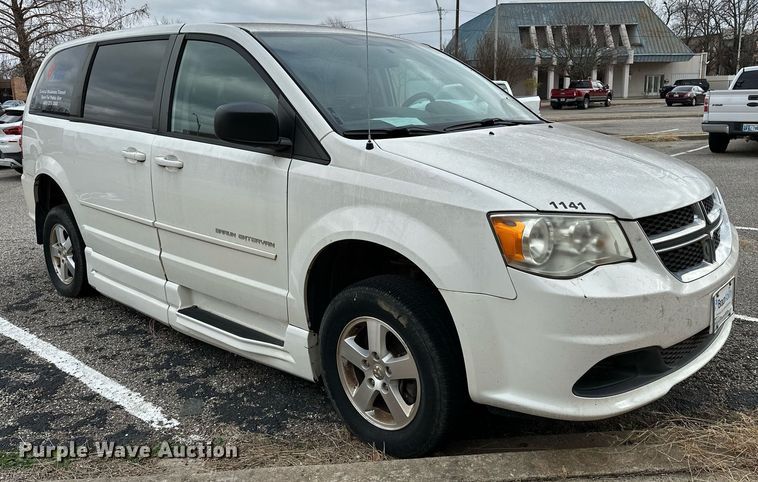 image for item LK9711 2011 Dodge Grand Caravan  handicap accessible van