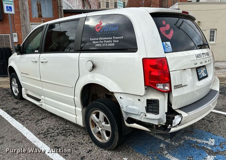 image for item LK9711 2011 Dodge Grand Caravan  handicap accessible van