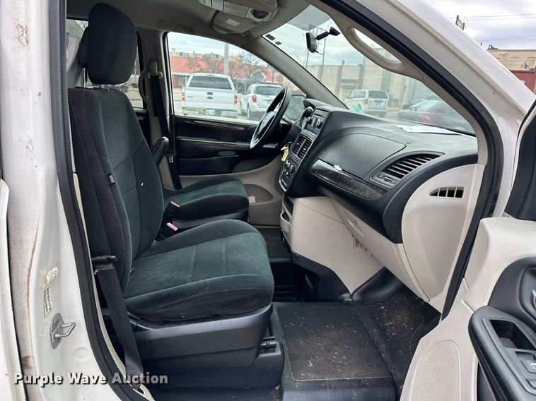 image for item LK9711 2011 Dodge Grand Caravan  handicap accessible van