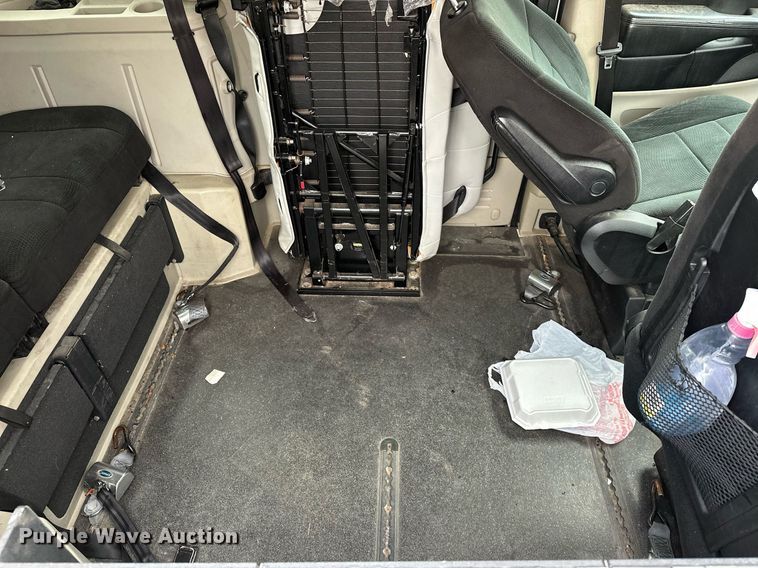 image for item LK9711 2011 Dodge Grand Caravan  handicap accessible van