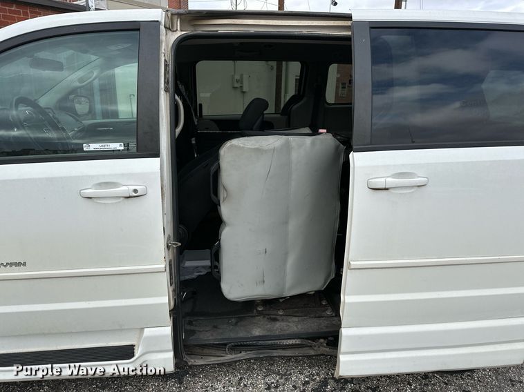 image for item LK9711 2011 Dodge Grand Caravan  handicap accessible van