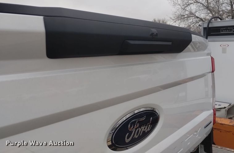 image for item LN9906 2018 Ford F250  Pickup truck bed