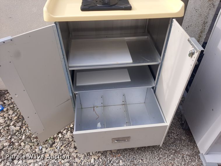 image for item LX9966 (2) rolling carts