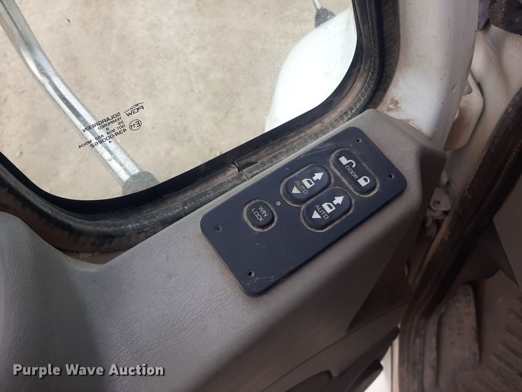 image for item LX9969 2013 International ProStar Plus 122  semi truck