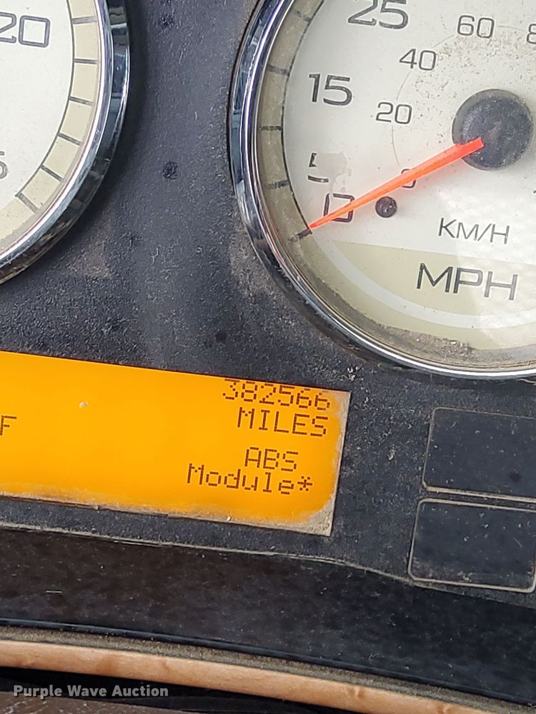 image for item LX9969 2013 International ProStar Plus 122  semi truck