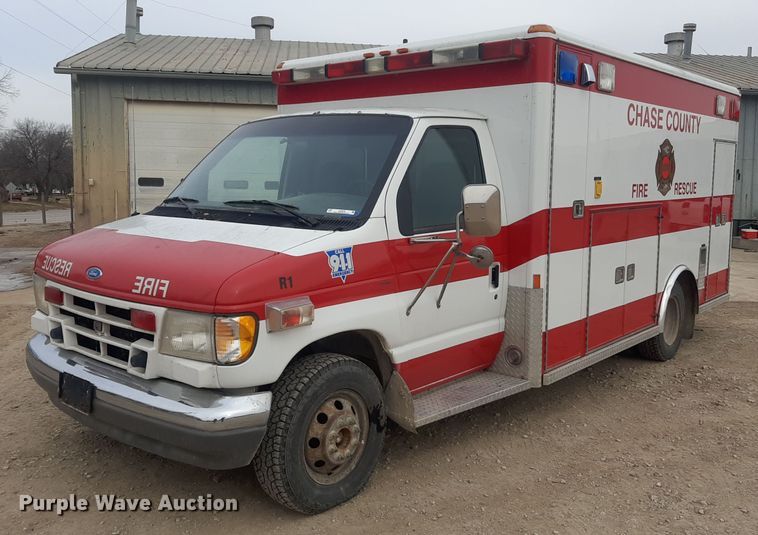 image for item LX9970 1995 Ford E350  ambulance