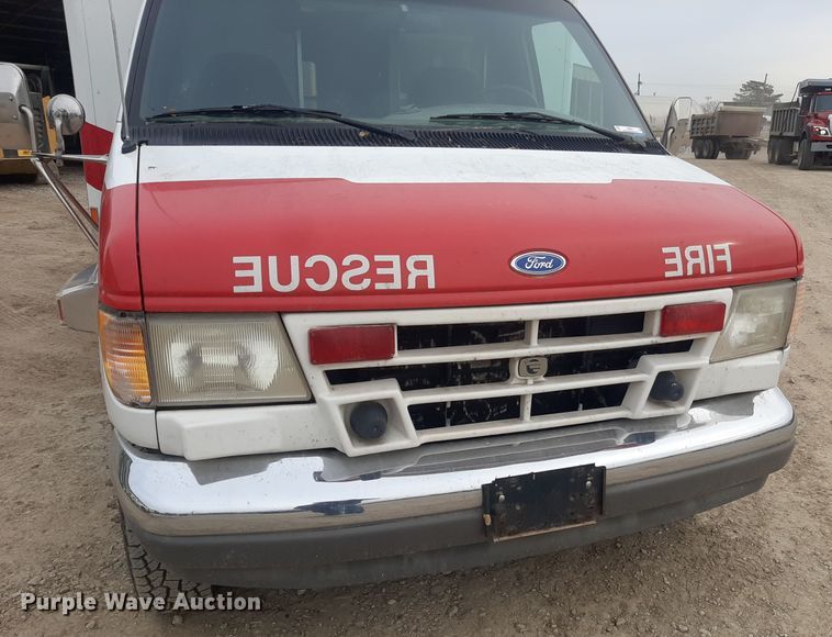 image for item LX9970 1995 Ford E350  ambulance