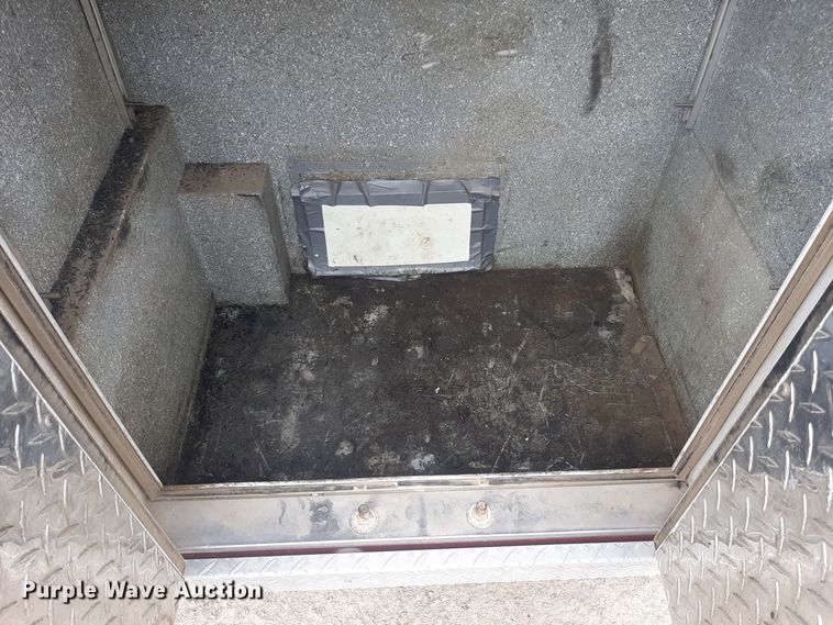 image for item LX9970 1995 Ford E350  ambulance