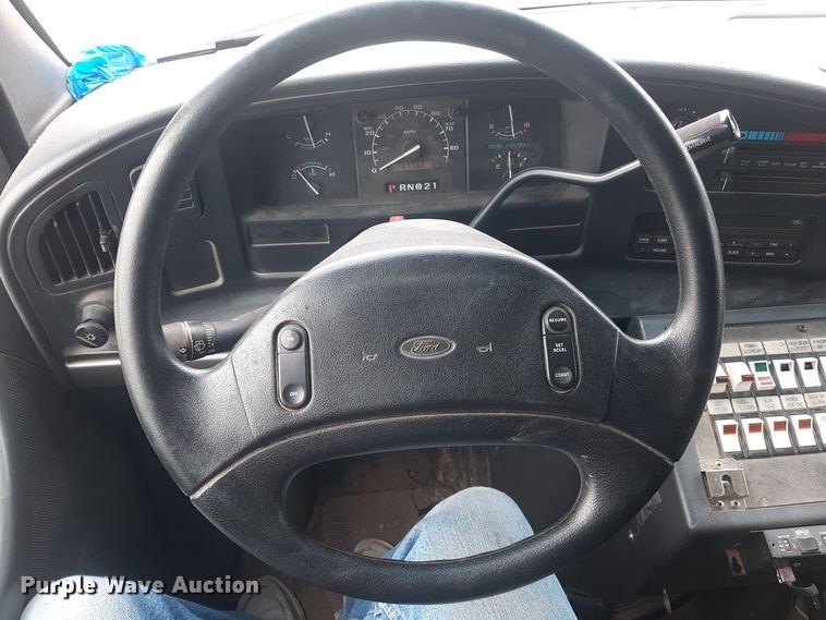 image for item LX9970 1995 Ford E350  ambulance