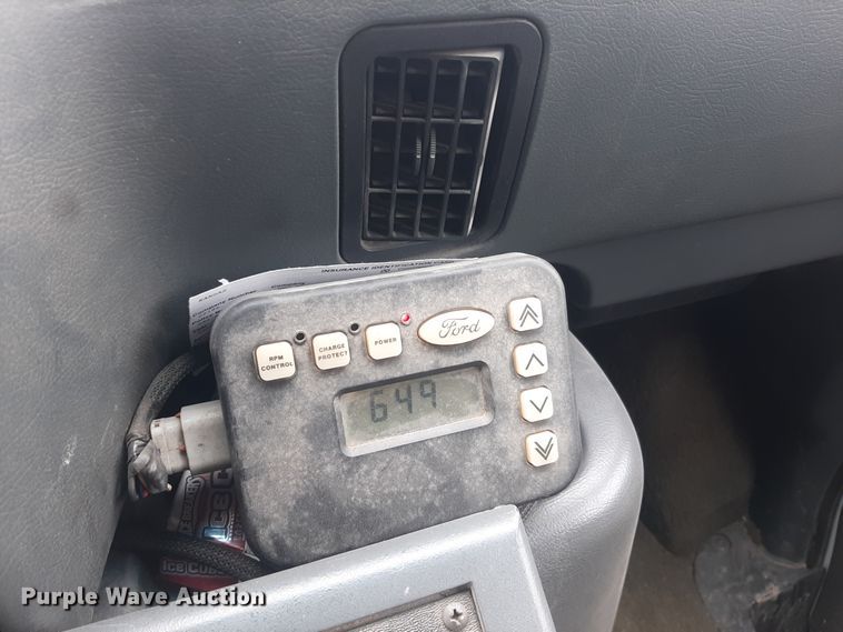 image for item LX9970 1995 Ford E350  ambulance