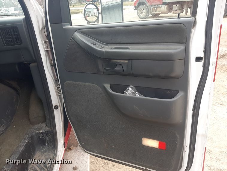 image for item LX9970 1995 Ford E350  ambulance