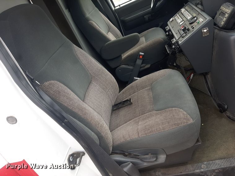 image for item LX9970 1995 Ford E350  ambulance