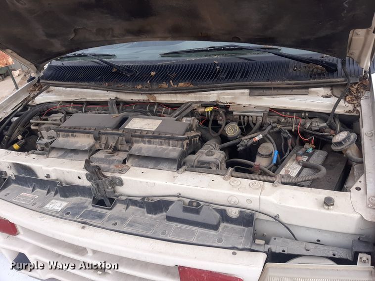 image for item LX9970 1995 Ford E350  ambulance