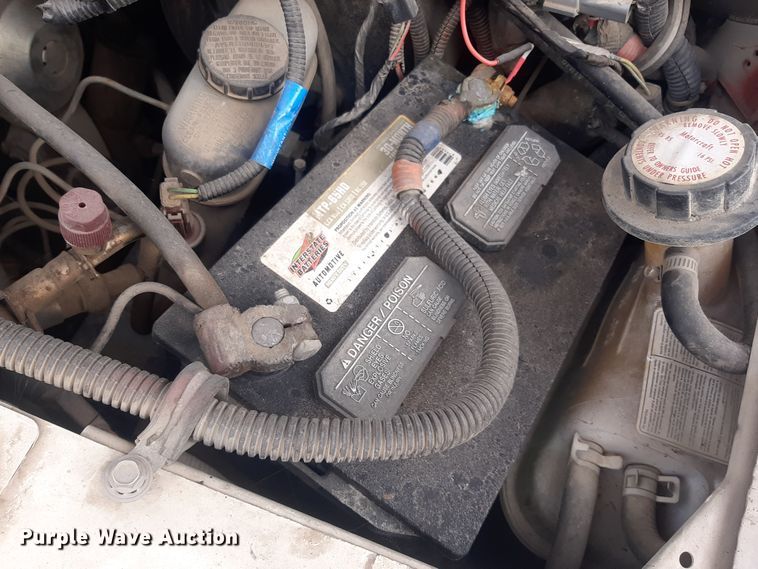 image for item LX9970 1995 Ford E350  ambulance