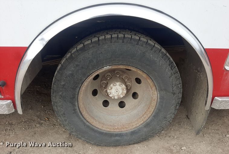 image for item LX9970 1995 Ford E350  ambulance