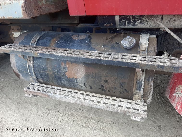 image for item LX9971 2000 Sterling L9500 dump truck