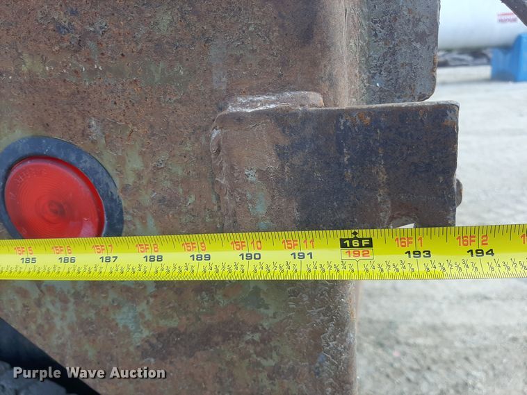 image for item LX9971 2000 Sterling L9500 dump truck