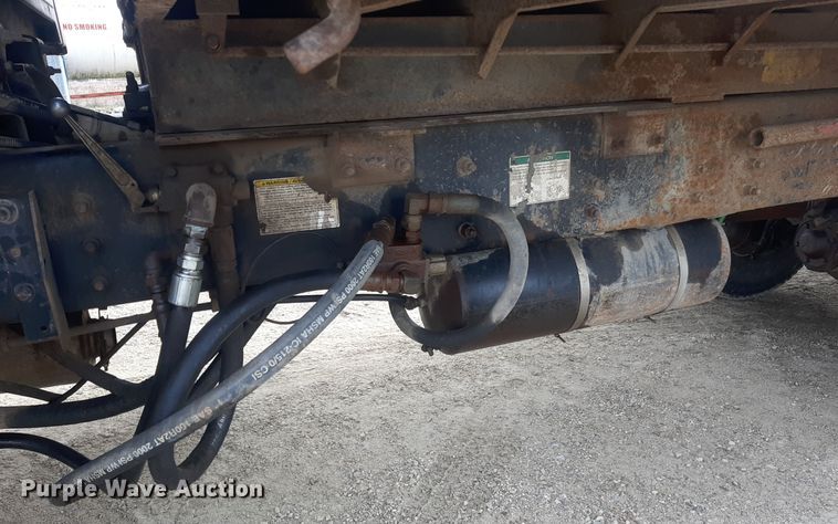 image for item LX9971 2000 Sterling L9500 dump truck