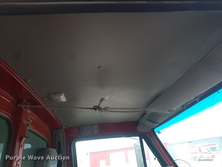 image for item LX9971 2000 Sterling L9500 dump truck