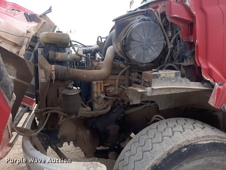 image for item LX9971 2000 Sterling L9500 dump truck